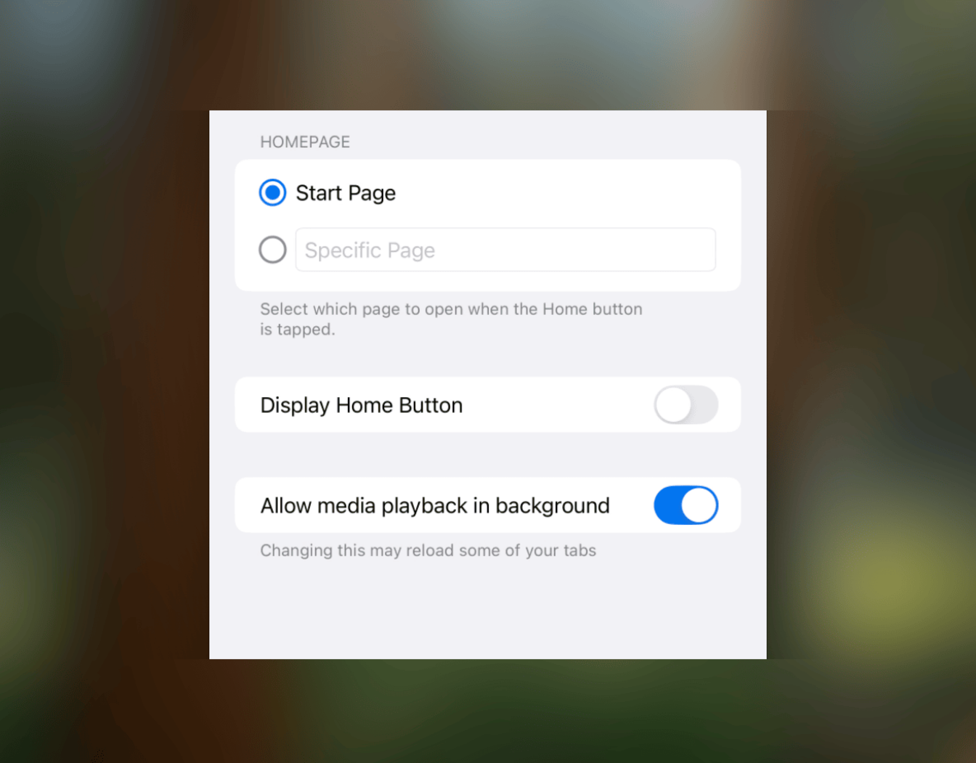 Enable option for background playback in Vivaldi.